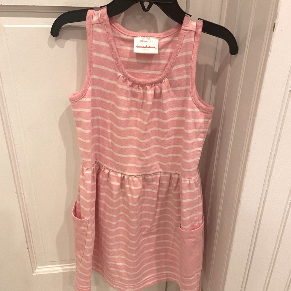 Hanna Andersson Size 5 sleeveless cotton dress with pockets.  EUC!